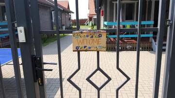 Фото номера Шале с двумя спальнями Шале Na Fali Domki Letniskowe г. Żarnowska 12