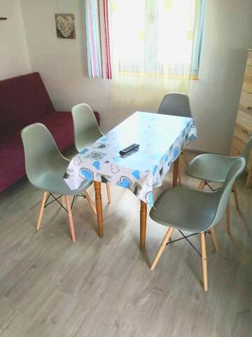 Фото номера Шале с двумя спальнями Шале Na Fali Domki Letniskowe г. Żarnowska 36